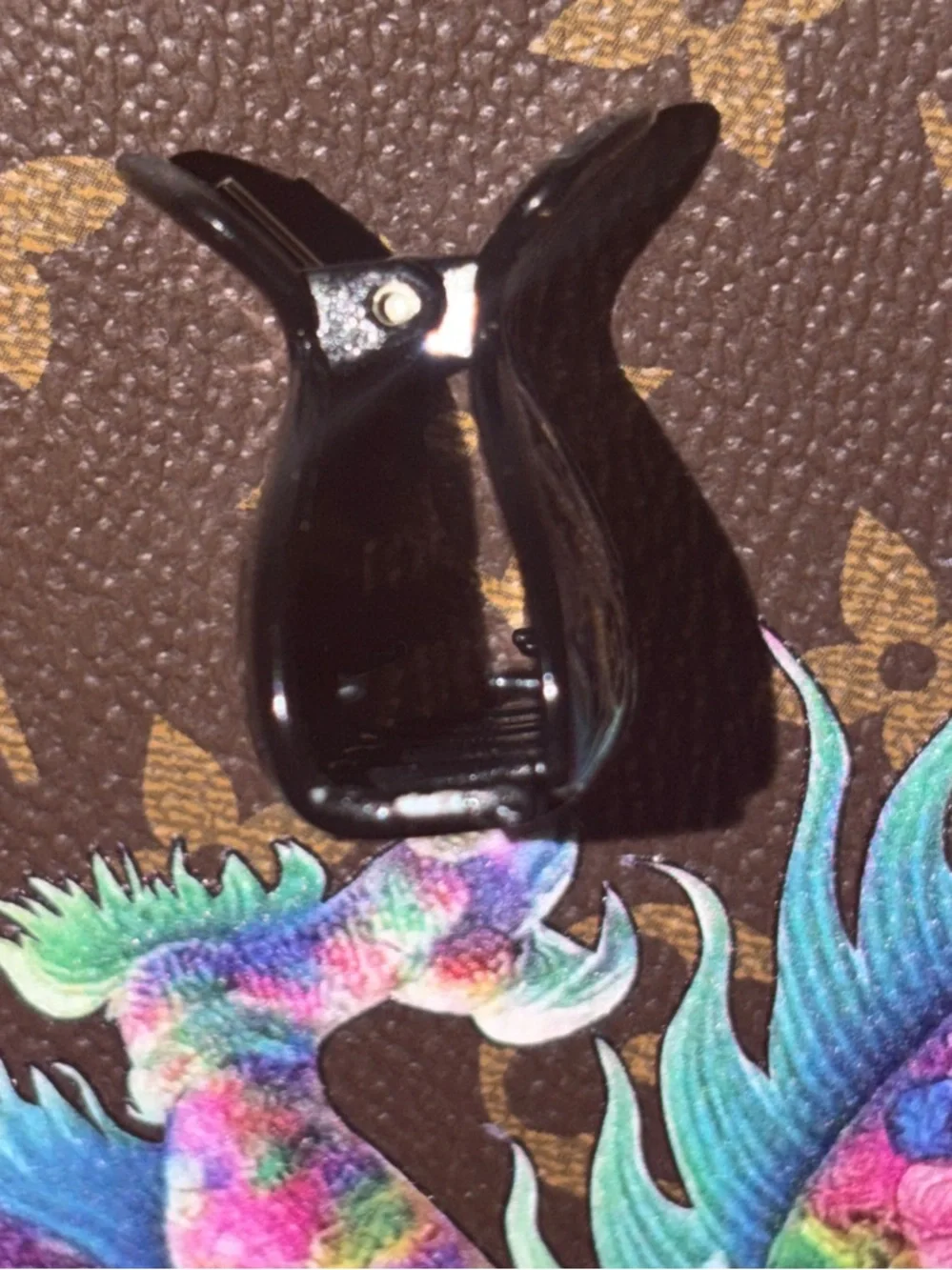 🆕•💖💛🖤 3X LV Claw Clips 👧🏻👩🏾‍🦱👩🏻‍🦰👱🏽‍♀️